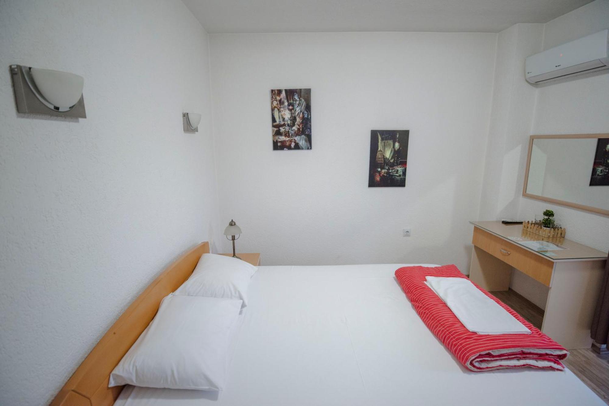 Hotel Kiko Bitola Exteriör bild