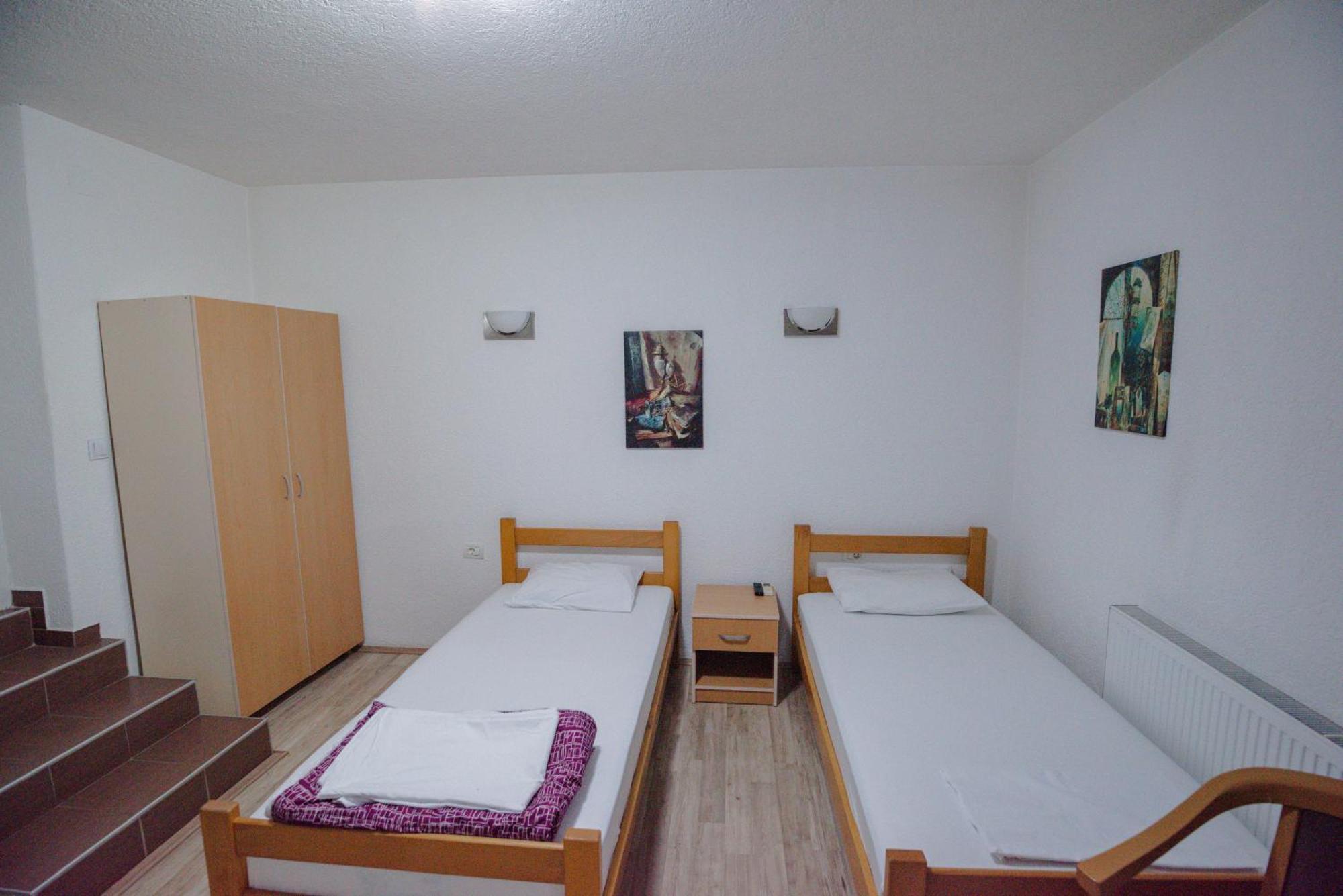 Hotel Kiko Bitola Exteriör bild
