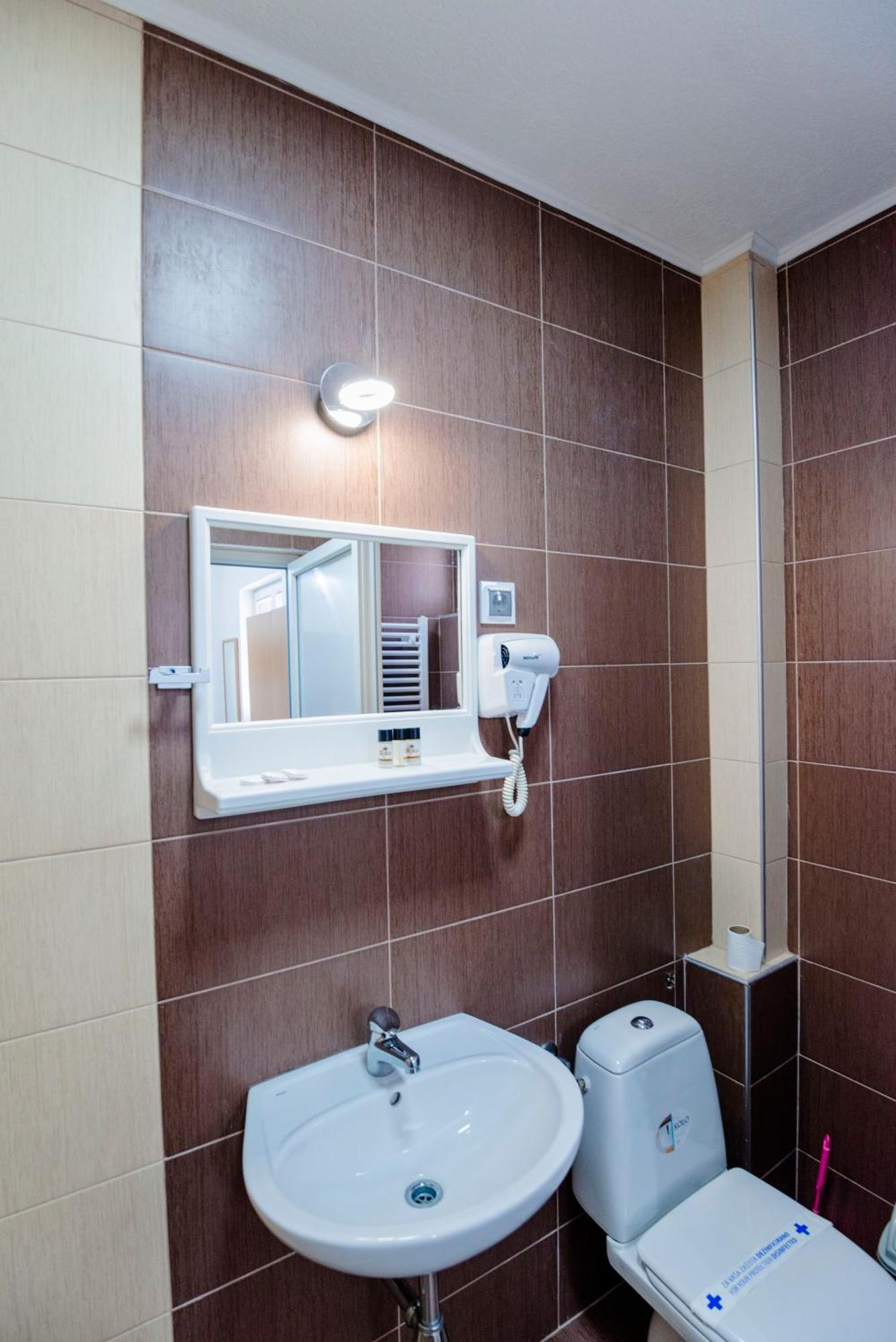 Hotel Kiko Bitola Exteriör bild