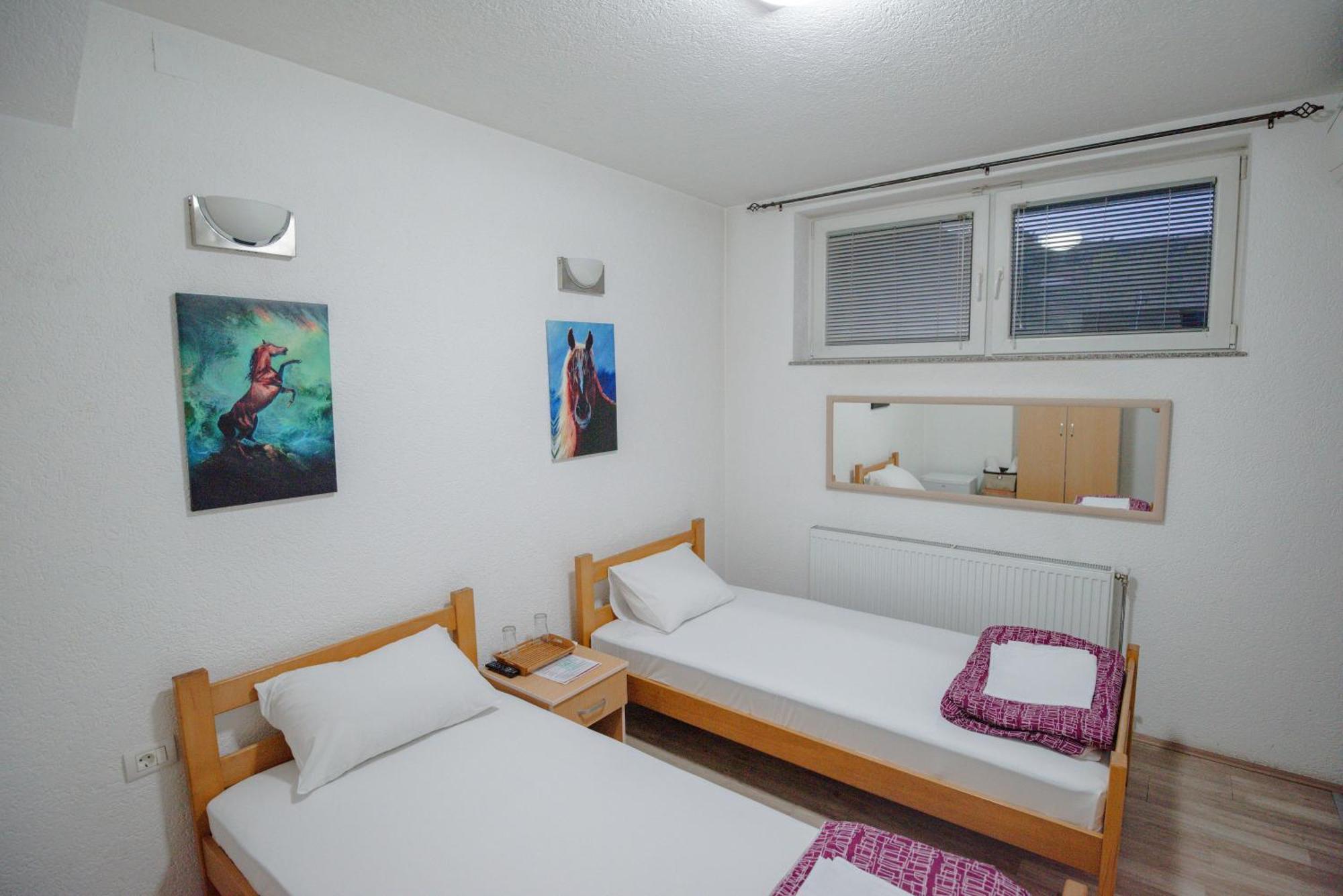 Hotel Kiko Bitola Exteriör bild