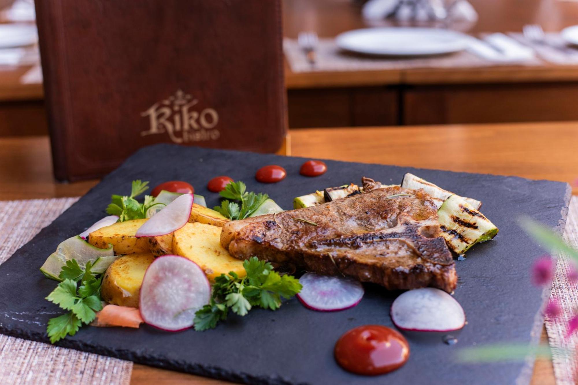 Hotel Kiko Bitola Exteriör bild